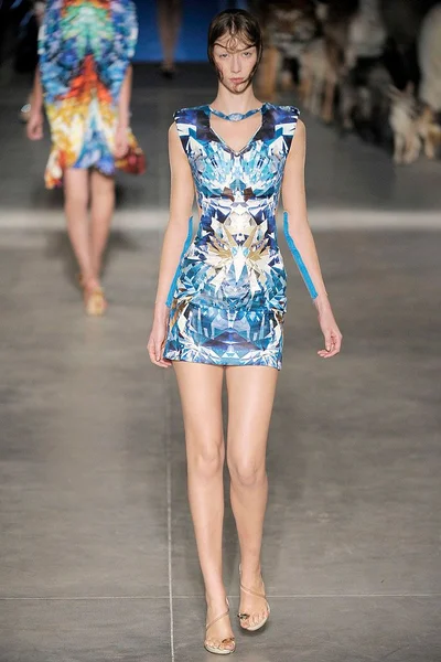 Look 25